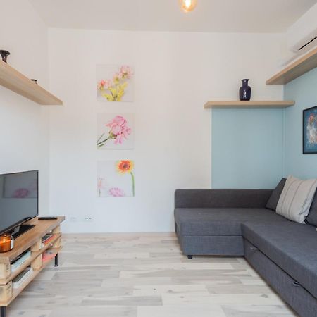 Old Court Hideaway By Rent All Côme Extérieur photo